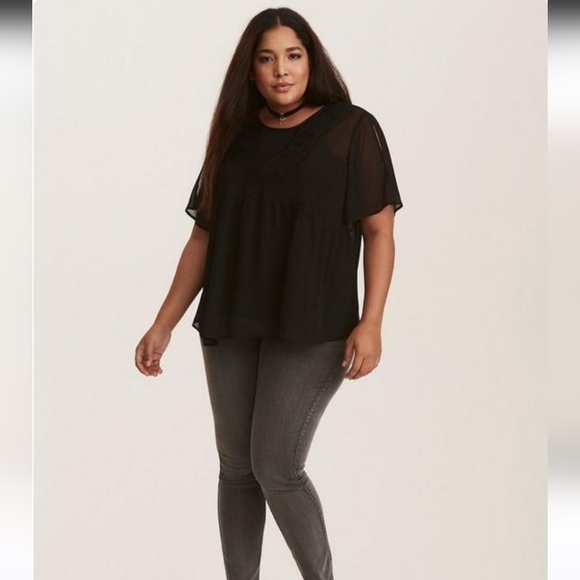 NWT Torrid Babydoll Crinkle Chiffon Lace Trim Top Sz 3, 22/24, 3X - Picture 2 of 10